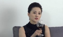 小伟爆料李洋视频播放在线观看,李洋视频在线播放，精彩瞬间不容错过！